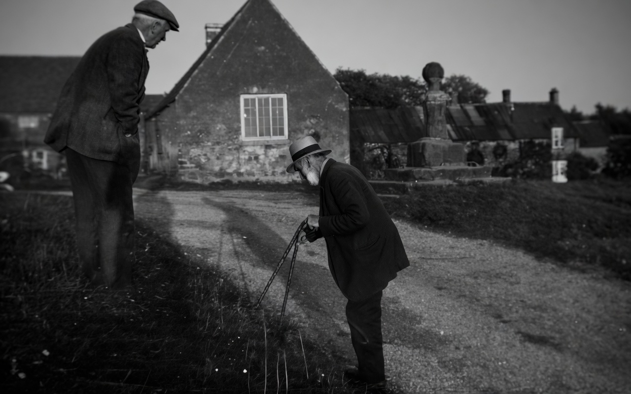 Great Grandad Robinson Bosomworth in the garden